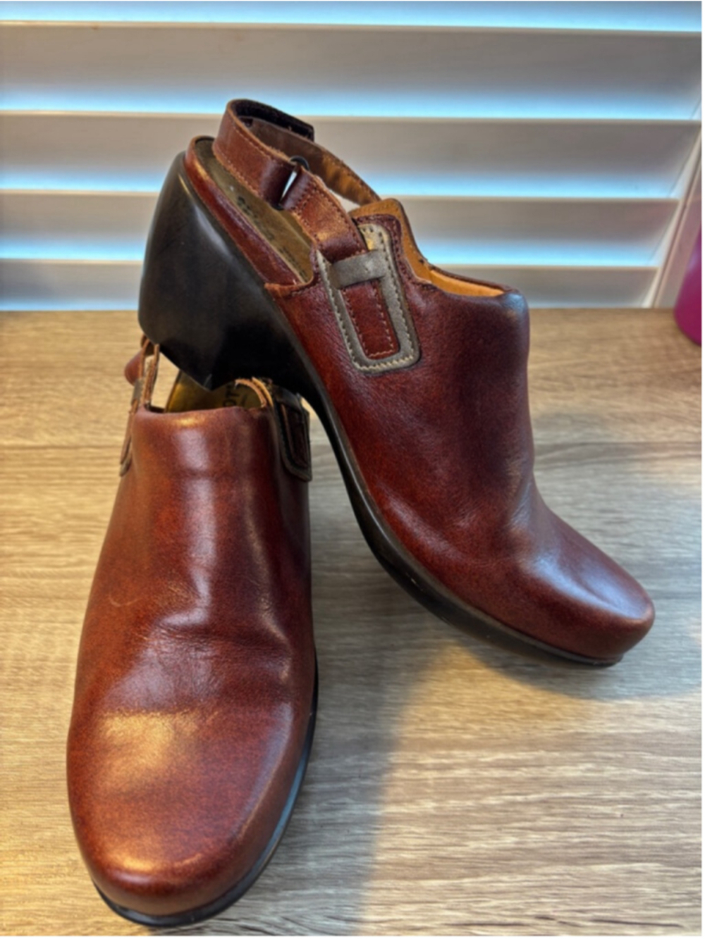 Naot Brown Leather Slingback Clog Mule Eden Collection Euro 41
